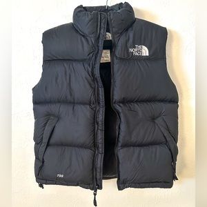The North Face Men’s Goose Down 700 Full zip Puffer Vest